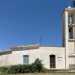 Dopo una manciata di metri si staglia la piccola chiesa di Maria Santissima del Monte Carmelo, un semplice edificio bianco il cui campanile racchiude una statua della Vergine